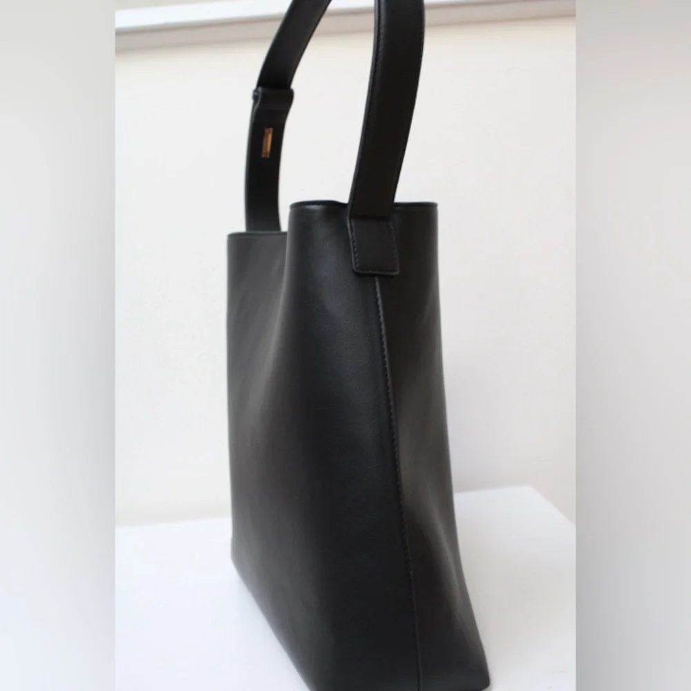 Anne Klein hobo bag